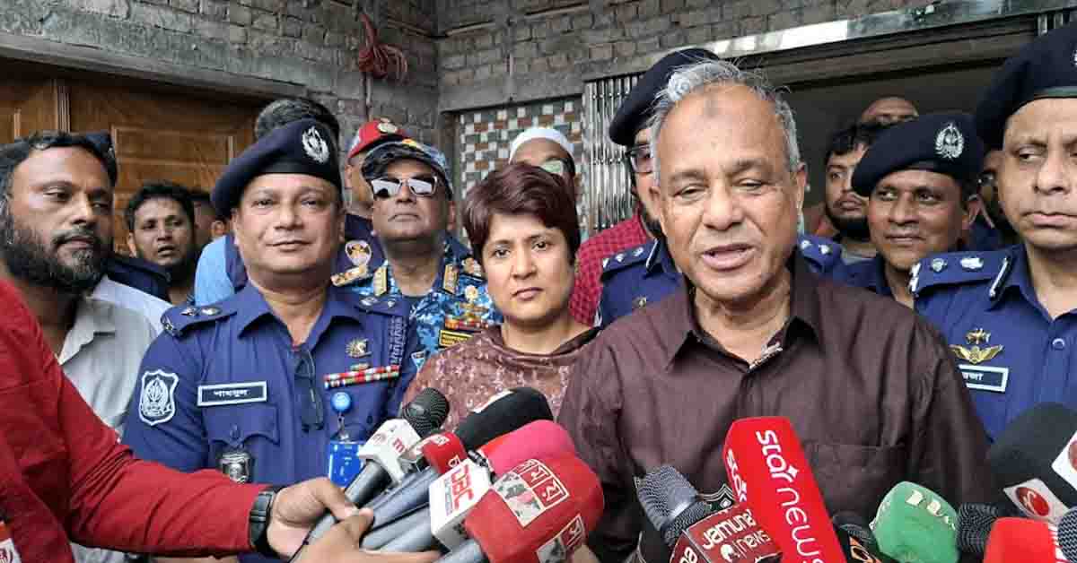 ধাপে ধাপে সব অবৈধ অস্ত্র উদ্ধার করা হবে: স্বরাষ্ট্র উপদেষ্টা